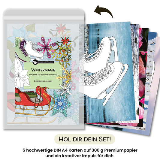 Ein Produktfoto zeigt das Malkarten Set „Wintermagie“ von ErlebnisMalerei, ein winterliches Malbuch aus fünf Einzelkarten. Die Titelkarte zeigt Motive wie Schlittschuhe, Misteln, Schneeflocken, Weihnachtssterne und einen roten Schlitten. Rechts daneben sind die fünf DIN A4 Karten mit Winterfotohintergründen aufgefächert. Unten steht „Hol dir dein Set!“ sowie der Hinweis auf hochwertiges Papier und kreativen Impuls.