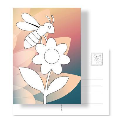 Postkarte in DIN A5 Format mit Blume und Biene zum Ausmalen auf Fotohintergrund. Rückseite mit Adressfeld und Bienen-Briefmarke. Ein wunderschöner persönlicher Gruß. Schenken muss nicht teuer sein.
